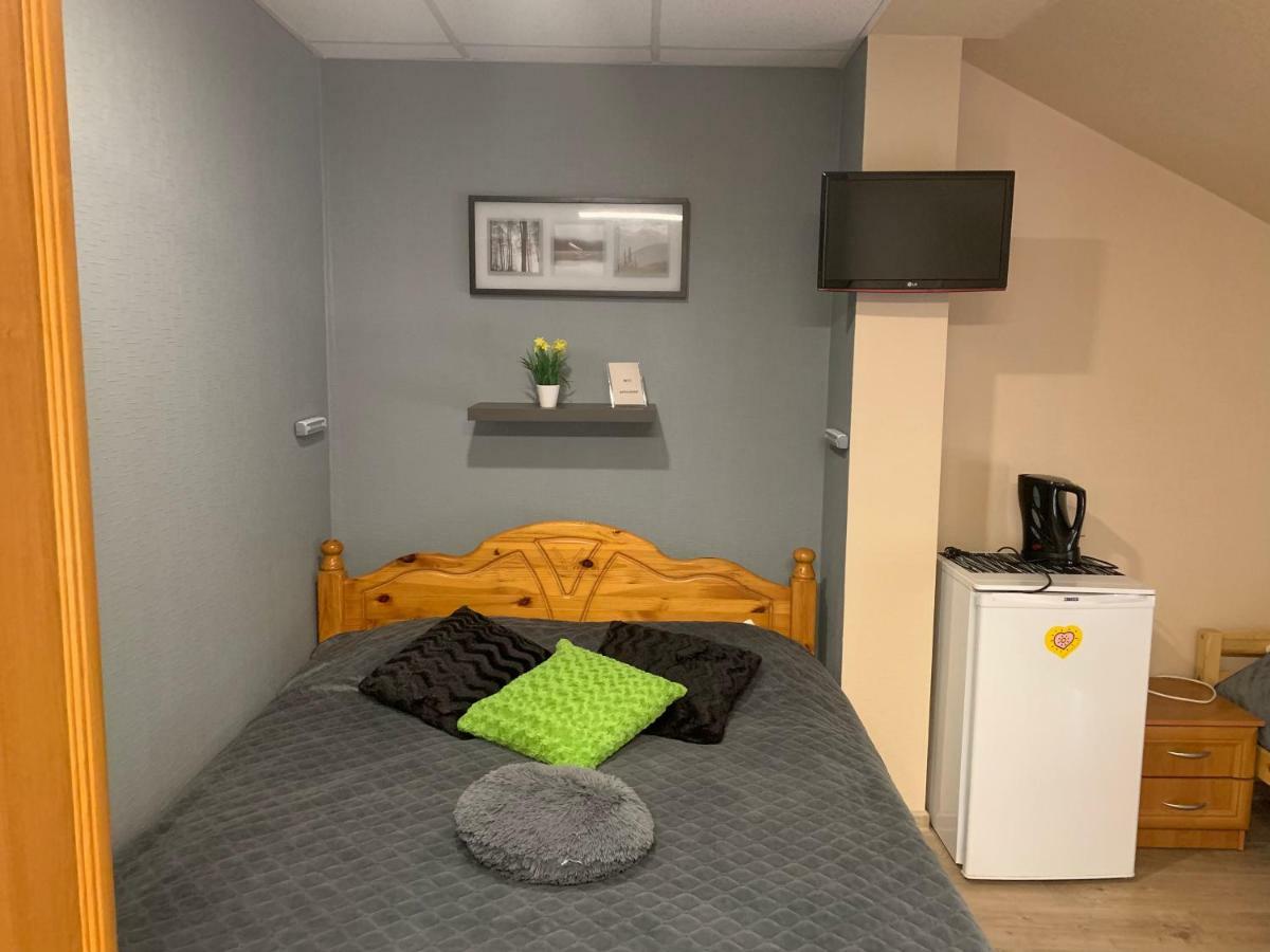 Portoss Hotel Вентспилс Екстериор снимка