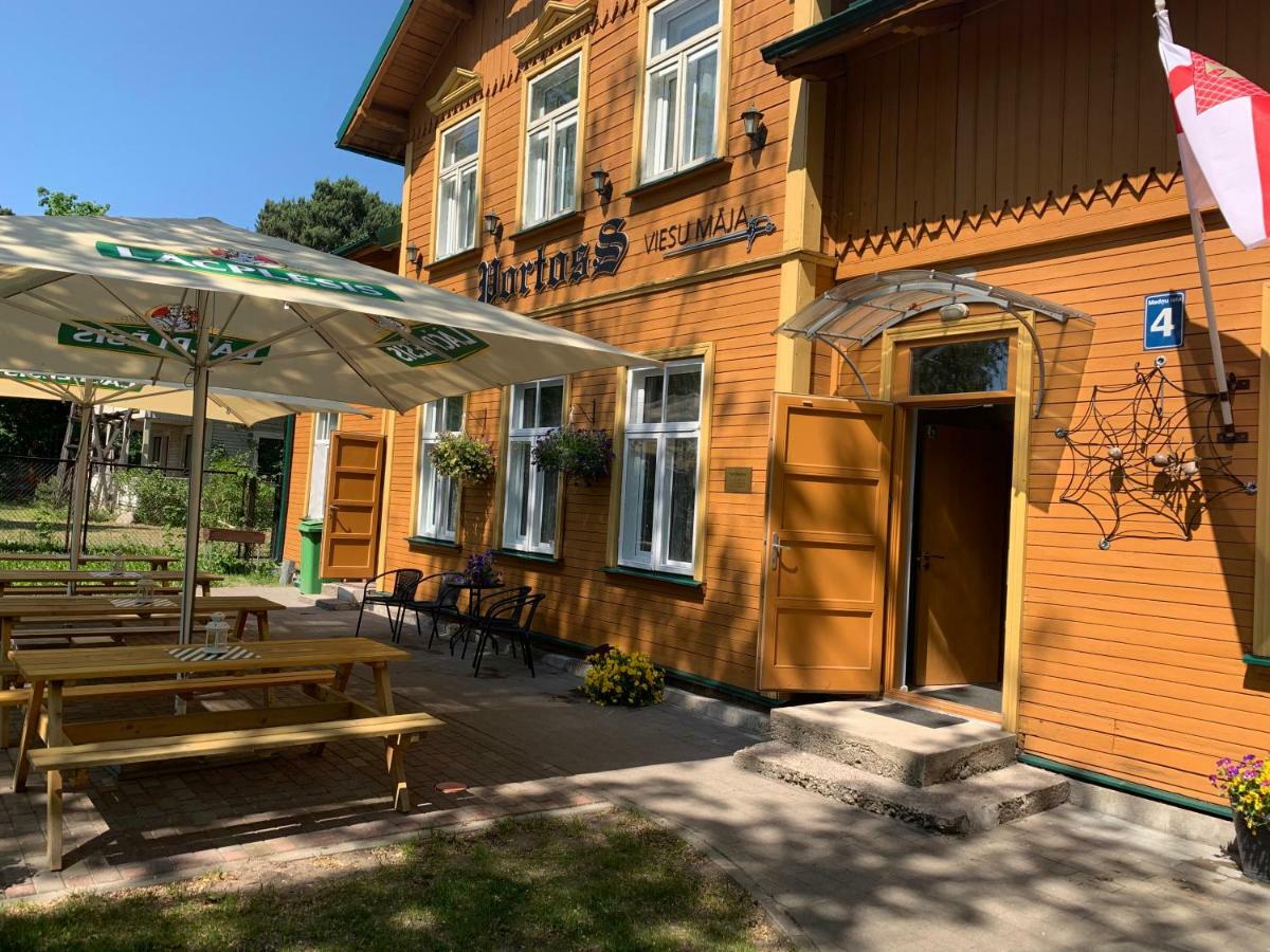 Portoss Hotel Вентспилс Екстериор снимка