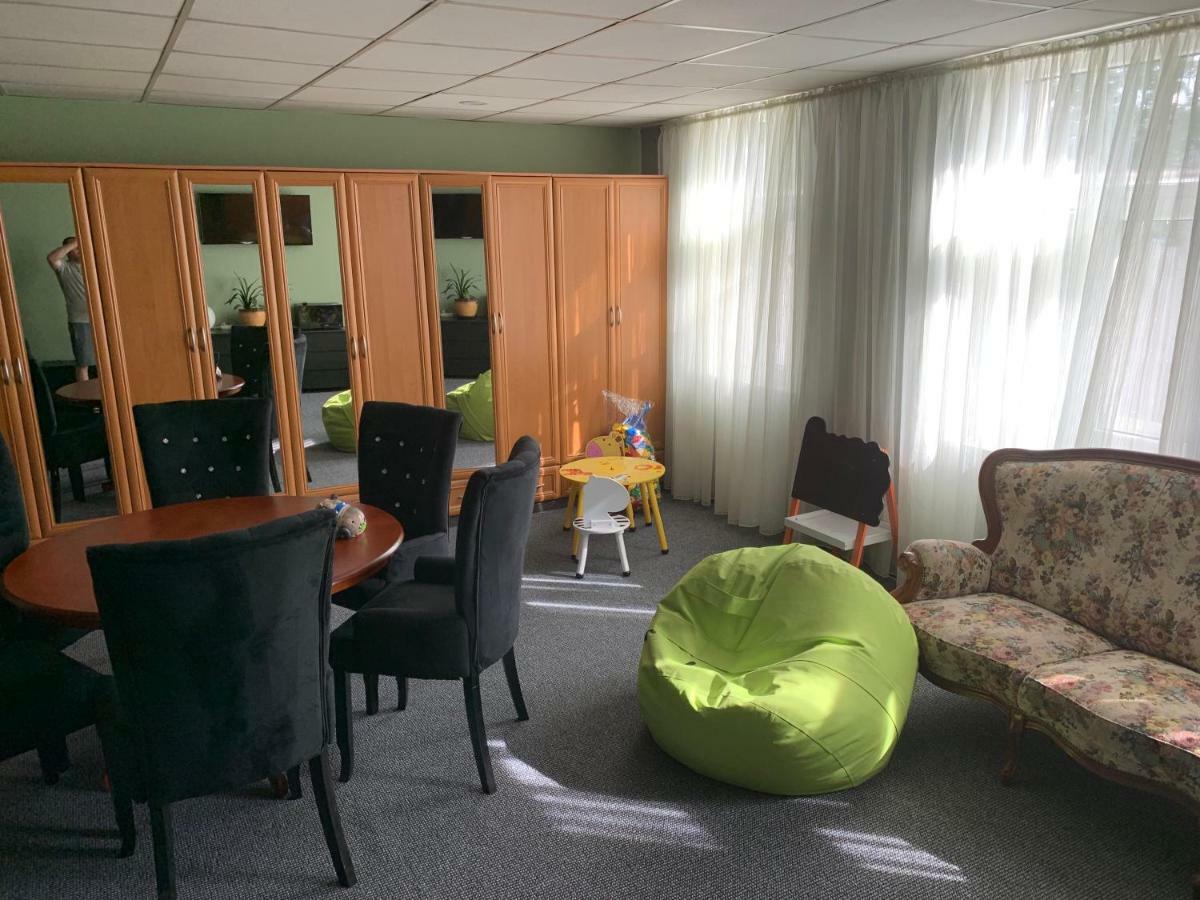 Portoss Hotel Вентспилс Екстериор снимка